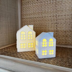 Personalisiertes Lichthaus mit Namen inkl. LED Teelicht | 3D gedrucktes Deko Haus | Geschenk zum Einzug | Custom Haus